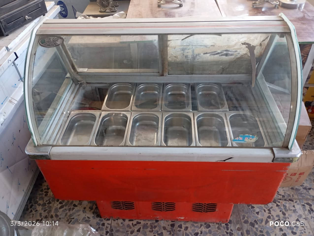 السلام عليكم.للبيع اغراض مستخدمه.
افران وخماره وعرباني.براد مقبلات وعجانات بانواعها قياساتها.المكان العلاوي شارع شيخ معروف قرب سوق هرج.
    رقم التليفون.(***********)
