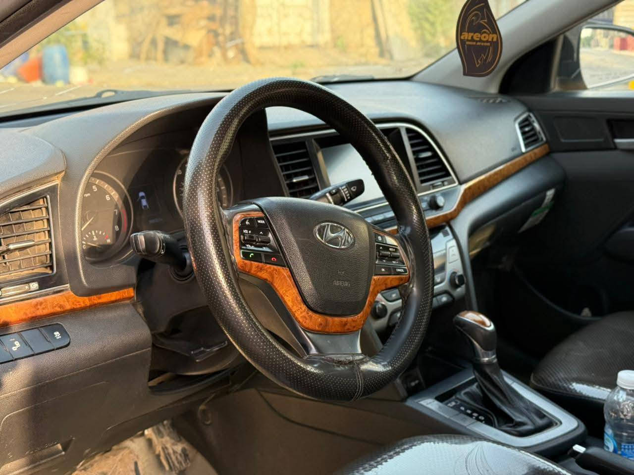 سلام عليكم
هونداهي الانترا  سونرار مرفقاق

منظومات غاز 

موديل 2017

فول موصفات 1/1

مكفوله من ضربه وصبغ وتبديل وبارد كفاله 

الموصفات 

تشغيل بصمه 

بصمه عدد 2 

بصمه ابواب 

مكينه 2000 دوش 

قطعتين تبريد

تبريد امامي وتبريد خلفي 

لد نهاري 

حساس امامي 

حساس خلفي 

رادارات  

تحكم استيرن جهتين 

شاشه كبيره 

كامره دواره 

بعد بيها هواي موصفات 

السعر 120

رقم بغداد الجديد 

مشروع وطني تحويل مباشر 

مكاني بغداد 

ه‍ ***********
