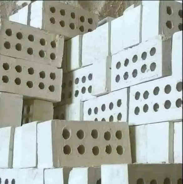 تم تخفيض الأسعار
*********** 📲
السلام عليكم 
للبيع أجود أنواع الطابوق الجمهوري 
الطابوق الجمهوري قليل الأملاح 👍     
وبأسعار تنافسيه 💰💸                              
الطابوق خاضع للفحص قبل التنزيل 👀      
    طابوق شرط المكلاب ⤵️👍                  
حمل مظبوط وزياده بلعدد ✅
  (ملاحضه) السعر حسب المكان 🛣️
لدور وتعب نفسك أتصل ويوصلك للبيت 🚍🚒   
*********** 📲يتوفر وأتساب
التوصيل لكافة المحافظات ✅
العنوان / بغداد النهروان
