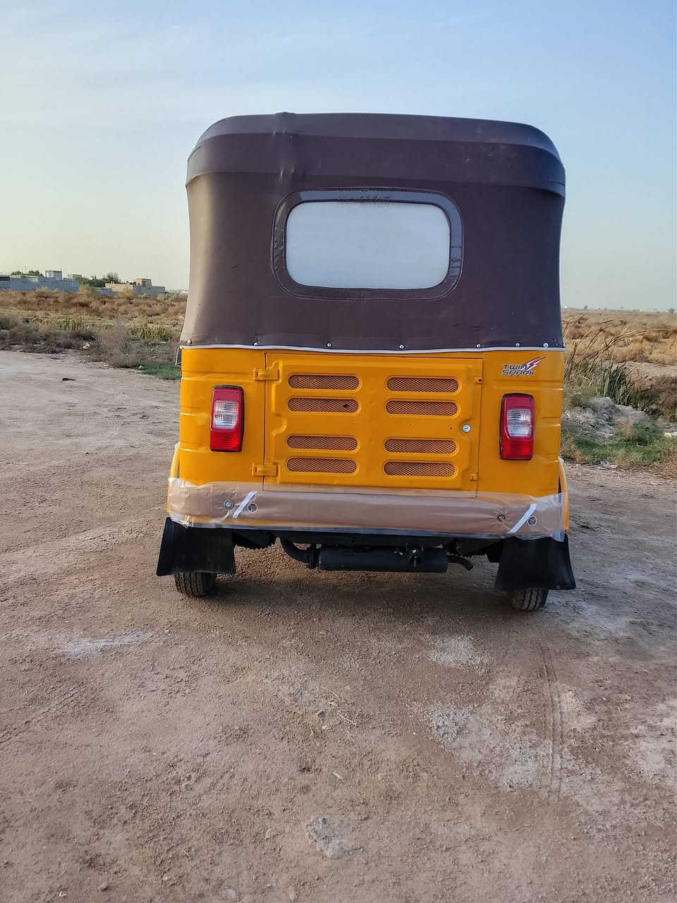 السلام عليكم للبيع تكتك بجاج موديل 2020/2 مرقم مداورة ثاني يوم  تعمير جديد  مصبوق عام جماليه لوحات نكليزي هزه جديده تخم تأثير جديد تجفيت جديد كهربائيات كله شقاله العنوان ذي قار قضاء الرفاعي السعر خاص *********** بيه وتساب *********** هاذه ما بيه واتساب
