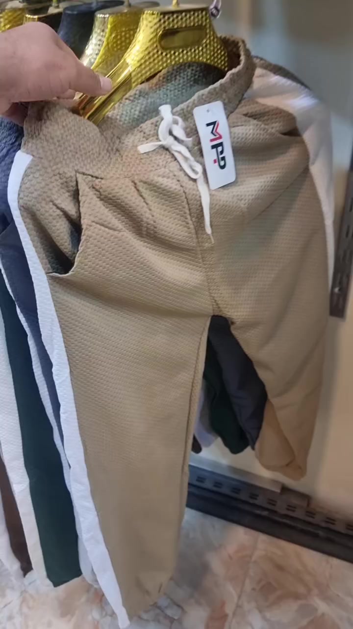 بجامة رجالي خامة ممتازة 🔥
الألوان معروضة بالفيديو 🎥
السعر: 5 بس فقط 💥
📍 العنوان: ديالى – بلدروز – شارع المسعودية – مقابل معهد التراث
📞 رقم الهاتف: ***********
🚚 توصيل متوفر لجميع المحافظات
