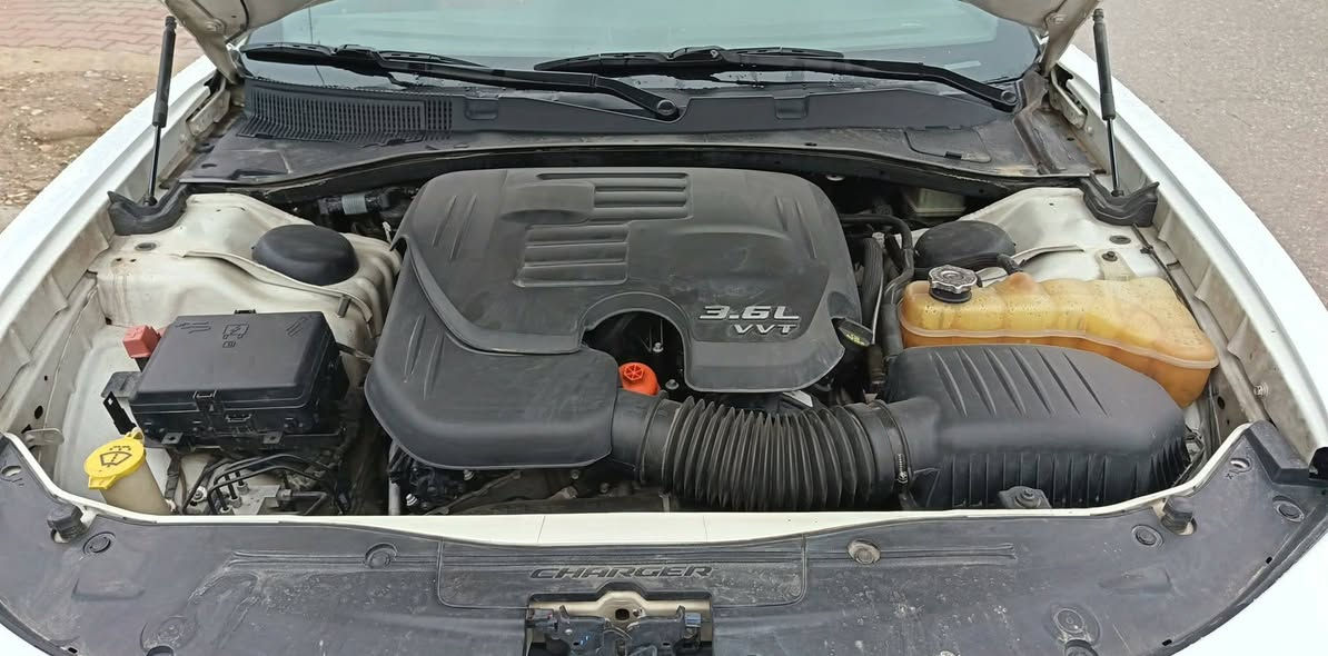 جارجر للبيع 2018 شركه هارلم بيه قطعتين تبديل بدون دوخل كير محرك ابشرط سياره SXT بيه بركود بنزين هم سياره بل حقيقه بعد احلى سعر 210) ***********
