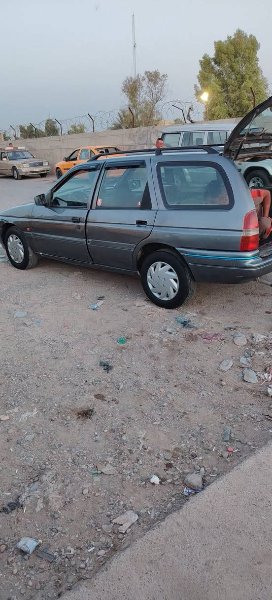 فورد للبيع موديل 1991سنويه عضم عاج اليف كركوك كابون بانزين بيه صاحبه موجود شرط التحويل السعر 22وبيه مجال مراوس حسب التفاق مكاني كركوك واحد حزيران اتصل وتدلل ***********
