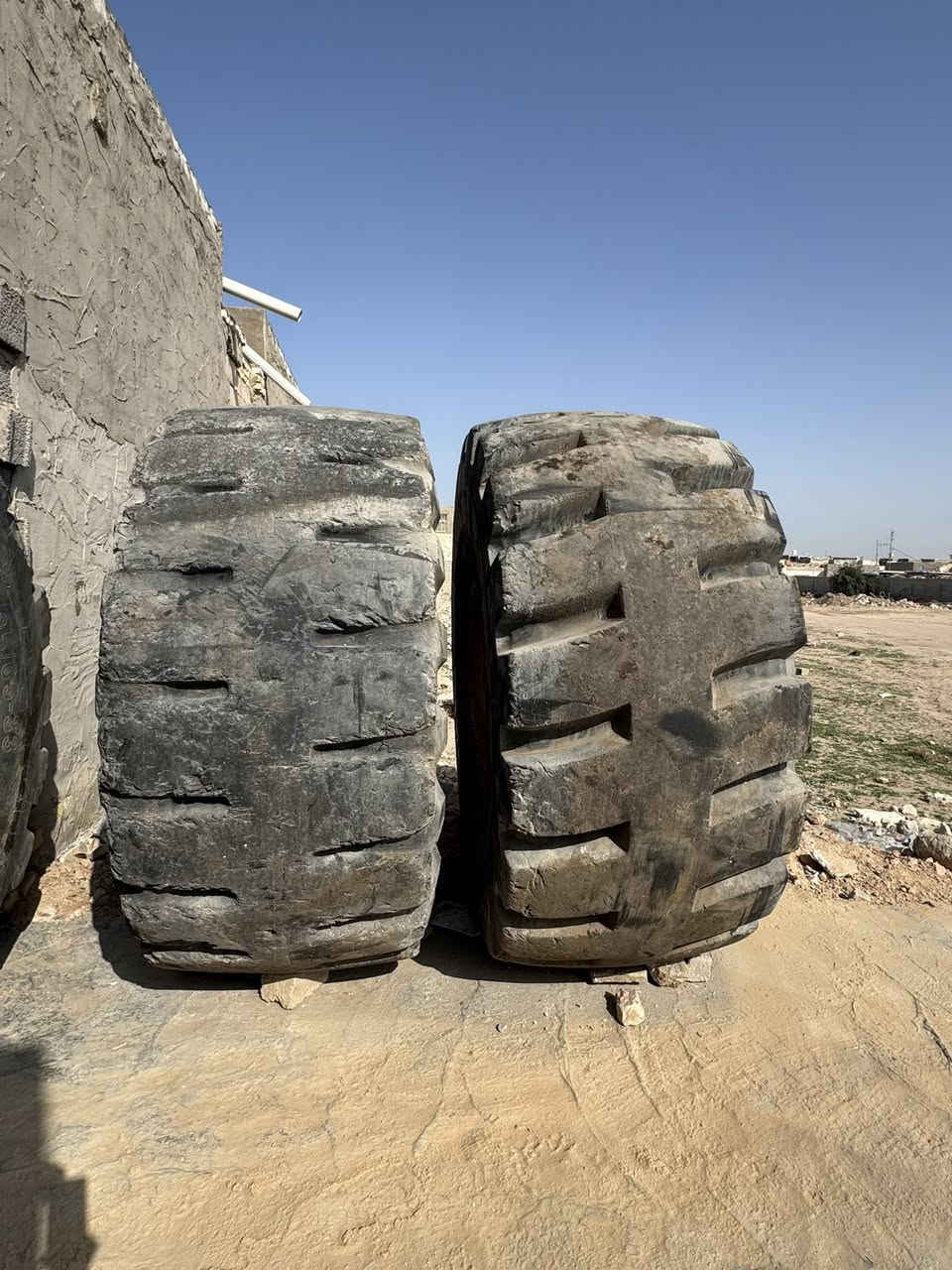 سلام عليكم ورحمة الله وبركاته)
تايرات باله مستورد احجام مختلفه

٣٣-٦٥-٣٥

٢٥-٥-٢٩

٢٥-٥-٢٦

٢٥-٢١٠٠

٢٥-١٨٠٠

٢٥-٥-٢٣

٢٥-١٦٠٠

العنوان نجف الاستفسار*********** واتساب

حيدرالجبوري
