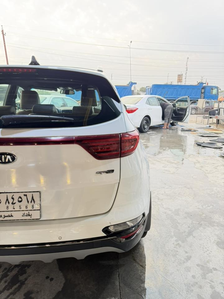 كيا سبورتج 2021 GT جيتي لاين ماشيه 114 الف
بس السياره نظيفه كلش تجي وتشوف 
بيها اصبعين بارد كلش بسيطات 
  رقم بغداد باسمي مشروع وطني
‏‎المواصفات فول  1/1 اعلئ فئه
بانوراما 
منضومة زنون بلاد
‏‎نوع DOHC 
‏‎مرتبط بكير بوكس6نمر
‏‎بصمة  
تشغيل عن بعد 
كراسي كهرباء
شاحن واير ليس 
تبريد بيانو
جنطه كهرباء 
نضام ترحيب بل يدات 
ترحيب عن قرب
‏‎كاميرا 
شاشة 
‏‎نظام نزول المنحدرات
‏‎تبريدامامي +قطعة تهوية خلفية
‏‎داخل جلد حمصي
 كروم حجم 19كونتكتل
‏‎مرايا جانبية متحركة مع اضائة فلشر 
‏‎نظام ⚠️ تحذير الرجوع الى الخلف حساسات
‏‎نظام ⚠️ التقدم الى الامام حساسات
‏‎مدخل USB ipod
‏‎مخرج الطاقة عدد3
‏Ledنهاري
‏‎دوس كروم 
‏‎زينة السيارة من الصدامات الامامية و الخلفية كروم 
‏‎نظام وحدات السلامة متكامل
‏‎⭐️ايرباكات عدد8
‏ABS⭐️
‏‎⭐️نظام ايزو فكس
‏‎سنتر لوك⭐️
‏‎⭐️انذاراحزمة الامان
‏‎تحكم المقود متعدد الاستخدامات
‏‎اوتو ميديا
‏‎بلوتوث
‏‎كروزسرعة
‏‎ڤاليوم اضائة دشبول
‏‎اوضاع القيادة 
‏ECO
‏SPORT
‏COMFOR
للاستفسار ***********
