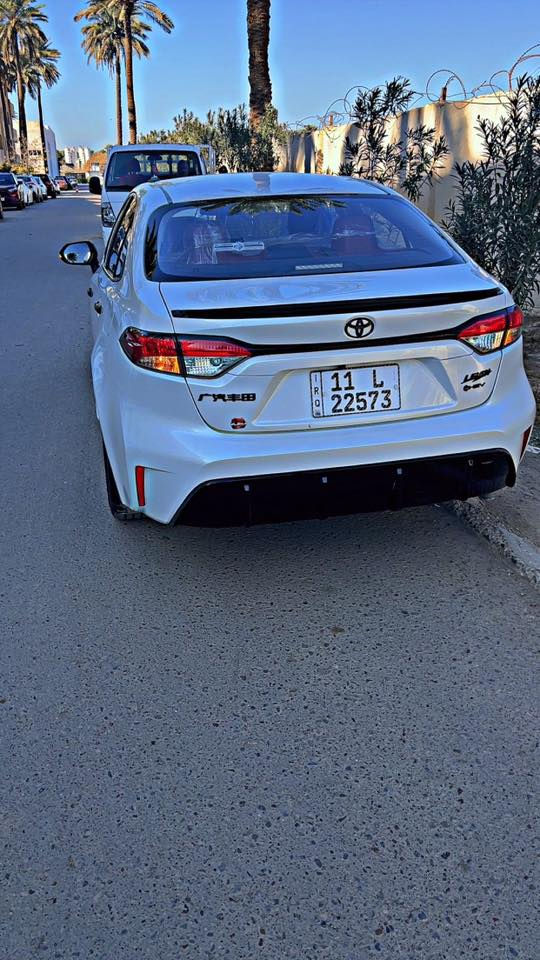 سلام عليكم شباب كورلا هايبرد ام العلامه السوده موديل 25 فول مواصفات شكل S بلاك الامريكي السياره رقم بغداد باسمي هزه جديده ماشيه 14الف 
بيها دكتً بارد بل جاملغ مال السائق على كد شبر فقط
والباقي مكفول شباب السياره بعدها أبلازگات الشركة 
مواصفات
بصمه
فتحه
رادارات امامي و خلفي
حساسات خلفيه
تحديد مسار
شاشه دجتل
تبريد قطعتين
سايد بريك بصمه
اوتو هولد
درايڤ مود(نورمال - ايكو - اسبورت)
مانع انزلاق
لايتات LED
السعر 162وبيها مجال بسيط جداً 
الاتصال على الرقم ***********
العنوان بغداد حي الجهاد
