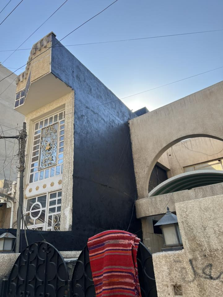 خلفة صبغ 👷‍♂️
تصليح وصبغ كافة الجدران والمنازل 🏠
عمل زفت سائل وماستك للجدران 📍
طلاء الجدران الخارجية والداخية 
تصليح البيوت من الرطوبة والمطر بمادة الستن والبورك 
تصليح البيوت وصبغ البيوت بكافة انواعه ✅
للتواصل
***********
