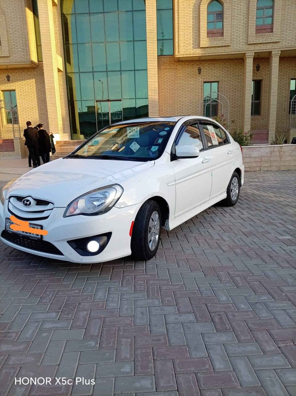 السلام وعليكم للبيع اكسنت ادوات مكصوص متوم رقم وسنويه طبق الصل الموديل 2010 كير ومحرك شرط تبريد ثلج تدفهىه نار صار جديد طبه تايرات جدد السيارة لا رصعه ولا شخوط شرط مابيها صبق بس مكان الكصه السيارة جديده اي نقص مابيها مال جناي لون واحد العنوان تكريت السعر اتصل عل رقم الهاتف *********** ملاحضه هم يرهم مراوس حسب القناعه وتحياتي للجميع
