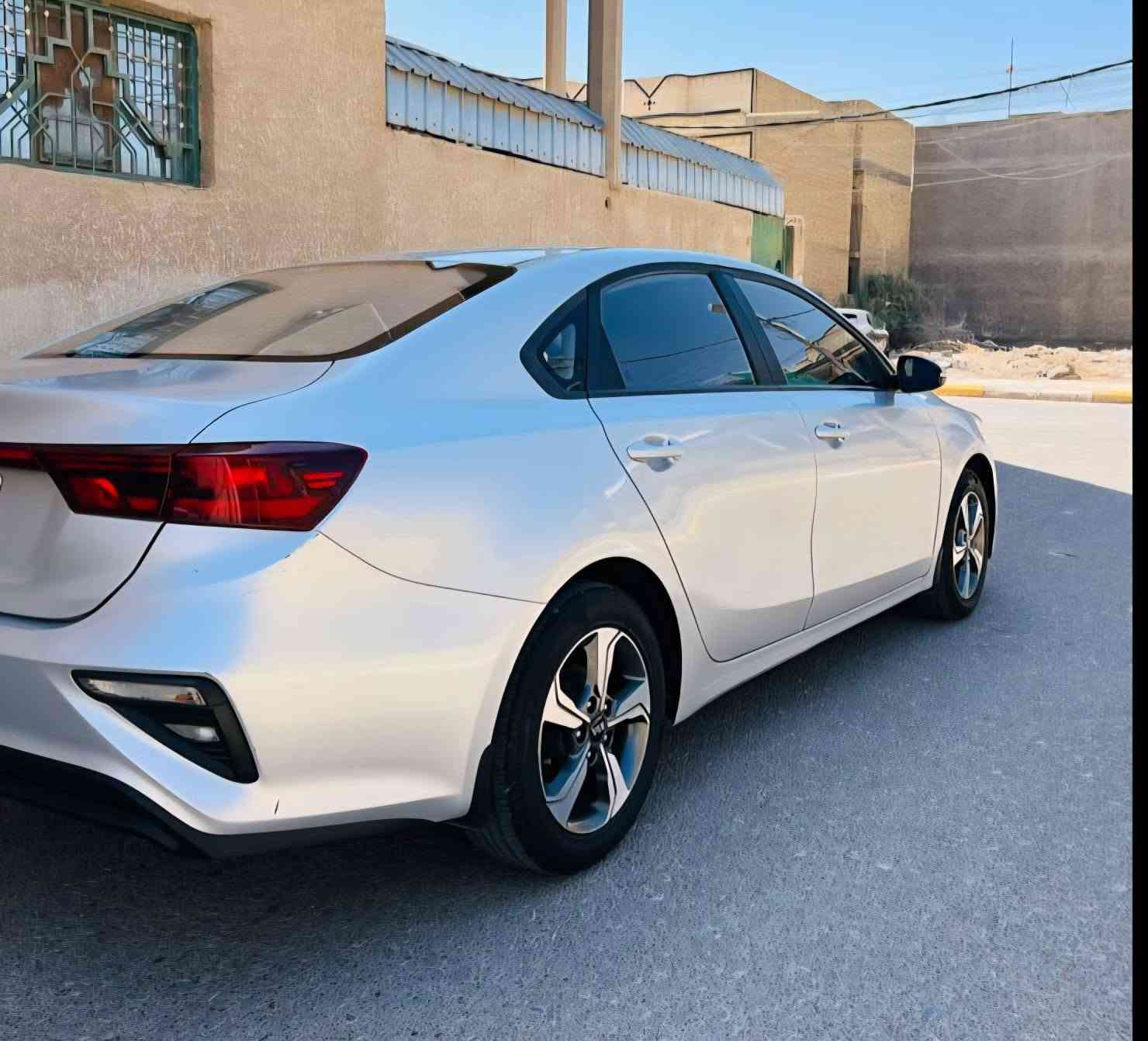 السلام عليكم
كيه سيراتو 2019
كفاله عامه
رقم مثنئ.
محرك 600
كير محرك تبريد حداديه تخم تاير كله شرط،
مواصفات تبريد قطعتين اشاير بل مري ويل كروم
تحكمات كامله ابلاجكتور نهاري
السعر المطلوب 149 مع المجال
مكان السياره السماوه المركز
للاستفسار ***********
