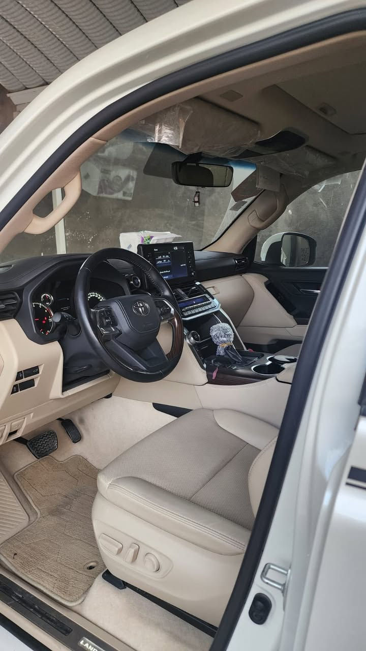 للبيع لاندكروز موديل 2024   مكفولة كفالة

 عامة من كلشي 6سلندر 4000 سياره ساز  اصلي

السياره بأسمي رقم بغداد

مواصفات السياره ماشيه 14 الف حقيقي جبته زيرو على ايدي  

فتحة سقف 

٤كامرات 

جنطة كهرباء 

كراسي جلد 

كراسي كهرباء 

شاشات تطبيق اصل 

3 شاشات 

كراسي تدفئة 

كراسي تبريد 

لايت زنون 3 عدسات 

كشاف لايت 

زراك لايت 

3 قطع تبريد 

جامات تصعد وتنزل كهرباء اوتو 

مري كهرباء وشفط 

نضام SPORT

نضام OTOhold

نضام صعود الجبال 

نضام المنحدرات 

داخل جلد بيجي 

بك لايت LED 

كامرات خلفية وامامية 

حساسات أمامية 

حساسات خلفيه 

سياره جديدة حيل

مكان السيارة بابل

سيارة بسمي تحويل مباشر

***********
