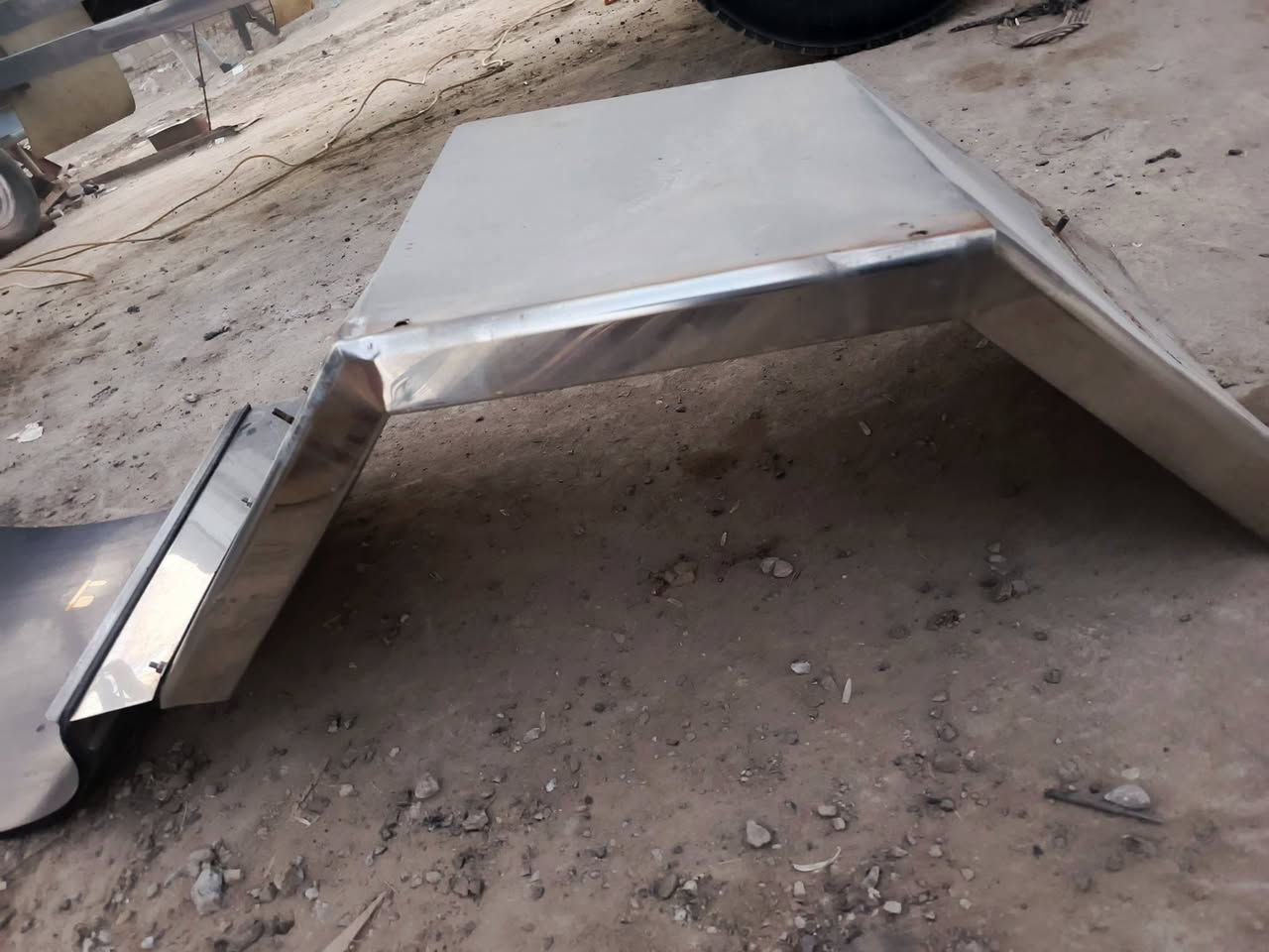 السلام عليكم محجر قاطين للبيع وجاملغ استيل للبيع للاستفسار اتصل ***********
