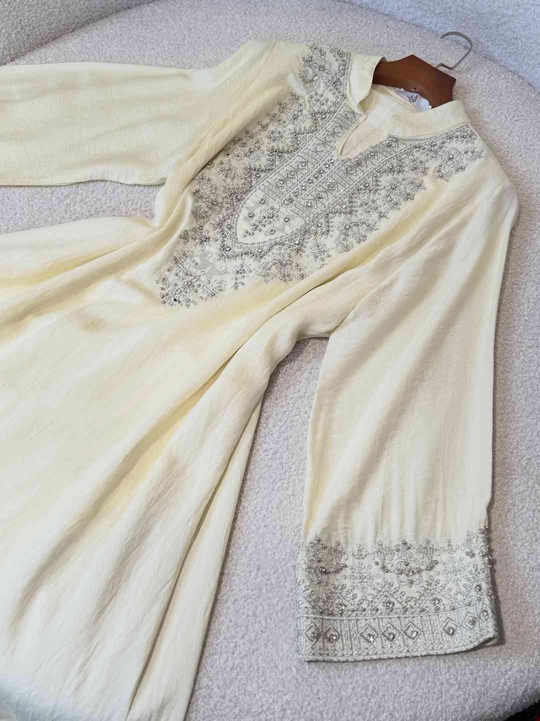 الــسعر35الـف✨💛
القياسات(L,xl,2x,3x)

للحجز و الاستفسار التواصل على الأرقام واتس اب 

***********
***********
***********
***********

توصيل بغداد  5000
توصيل محافظات  5000
