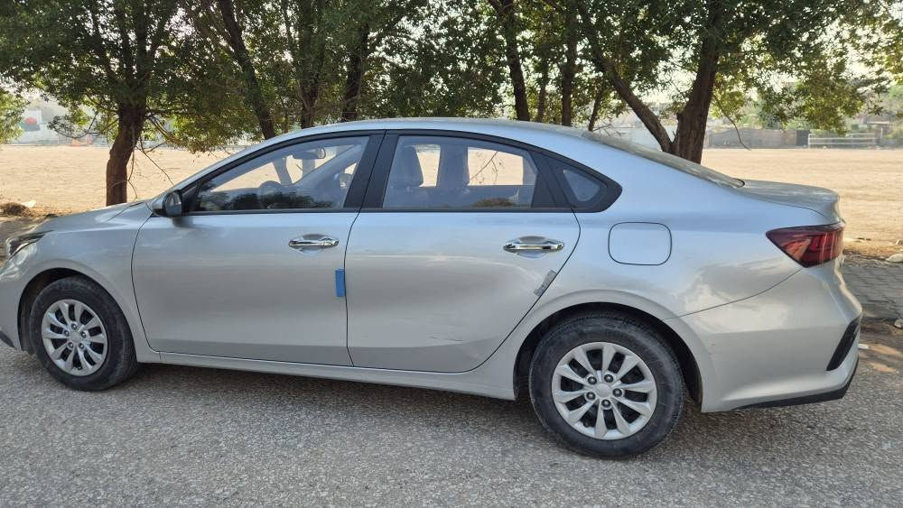 كيا سيراتو 2020 خليجي
رقم اربيل باسم شركة في النجف
ماشية 70 قابل للزيادة
لون سلفر
محرك 1600 دوش 
تحكم ستيرن جهتين
مثبت سرعة
شاشة اصلية مال فورتي ابل كار بلي واندرويد اتو
حساس اطارات 
مانع انزلاق
كير (سبورت + نورمل)
حساس خلفي
كاميرا خلفية دوارة
مقاعد و ارضية و الصندوق جلد
كير ومحرك وحدادية بلادية على وضع الشركة 
ادامة كاملة لمنظومة الاحتراق
مبدل دسكات وبنزات وفيت بم وفريز تبريد فقط
استخدام شخص واحد
دهن المحرك موتل
السونار مرفق مع الصور
وين مايعجبك تفحص
السيارة نظيفة  ومتحتاج اي شي
سعرها ١٤٨ 
مكاني في النجف
*********** 

سبب البيع اريد اخذ سيارة عالية
