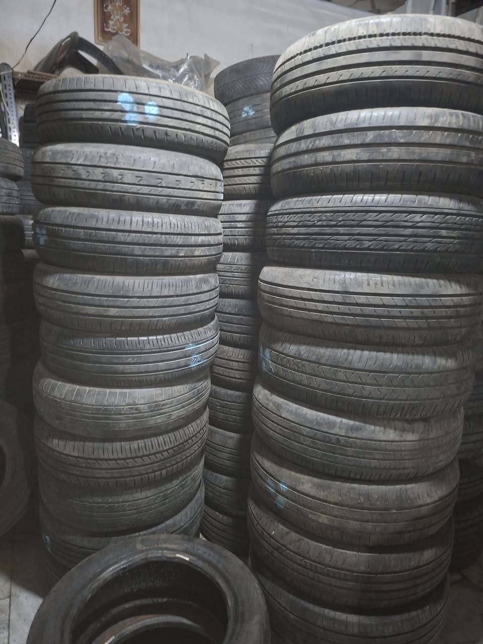 يوجد طارات مستعمل جميع لقياسات من ١٢ ل ٢٠  كربلاء طويريج يم ابو هاشم. ***********
