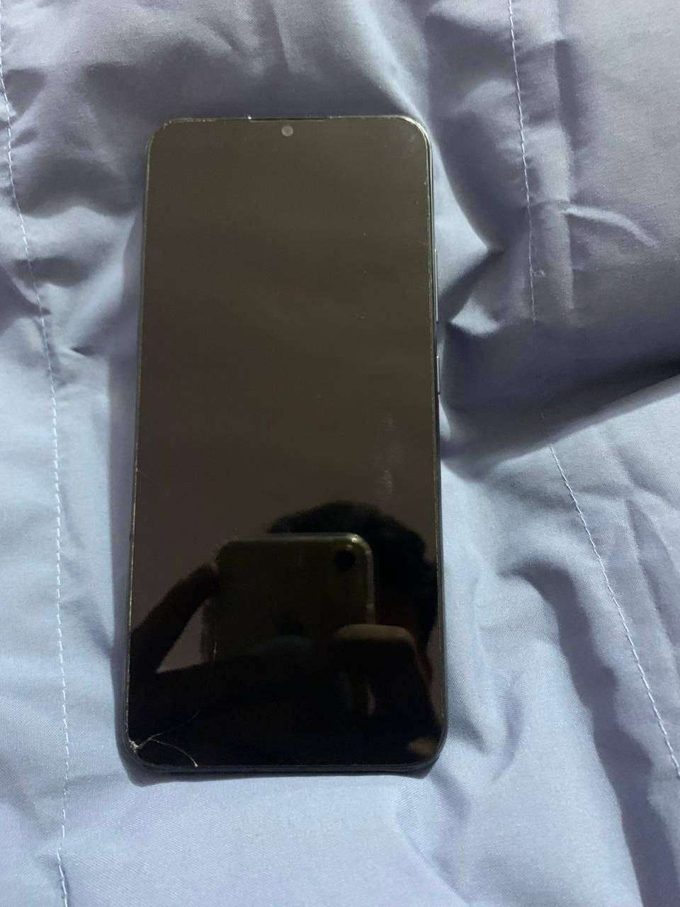 ريلمي c11
جهاز بي فقط فطر بسيط 
ذاكره 32 
تعليك ماكو 
سعره ب60
بغداد الشعب 
***********
