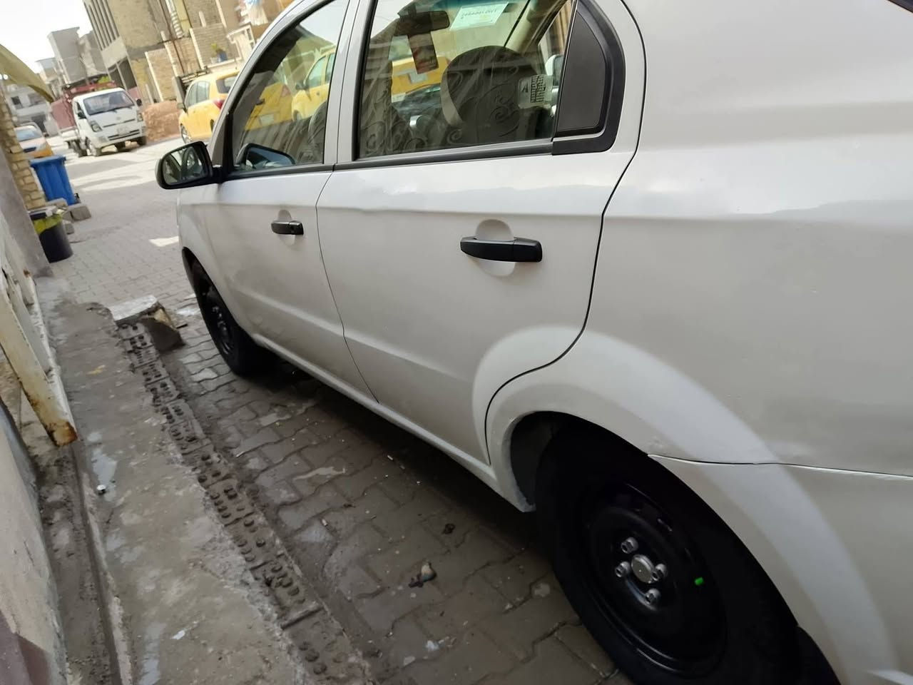 للبيع افيو٧خليجي مسكر بيه قطع ابيع حزام بدون حادث تبريدواكف رقم بغداد بأسمي سعر٥١بيه مجال مكان بغداد***********
