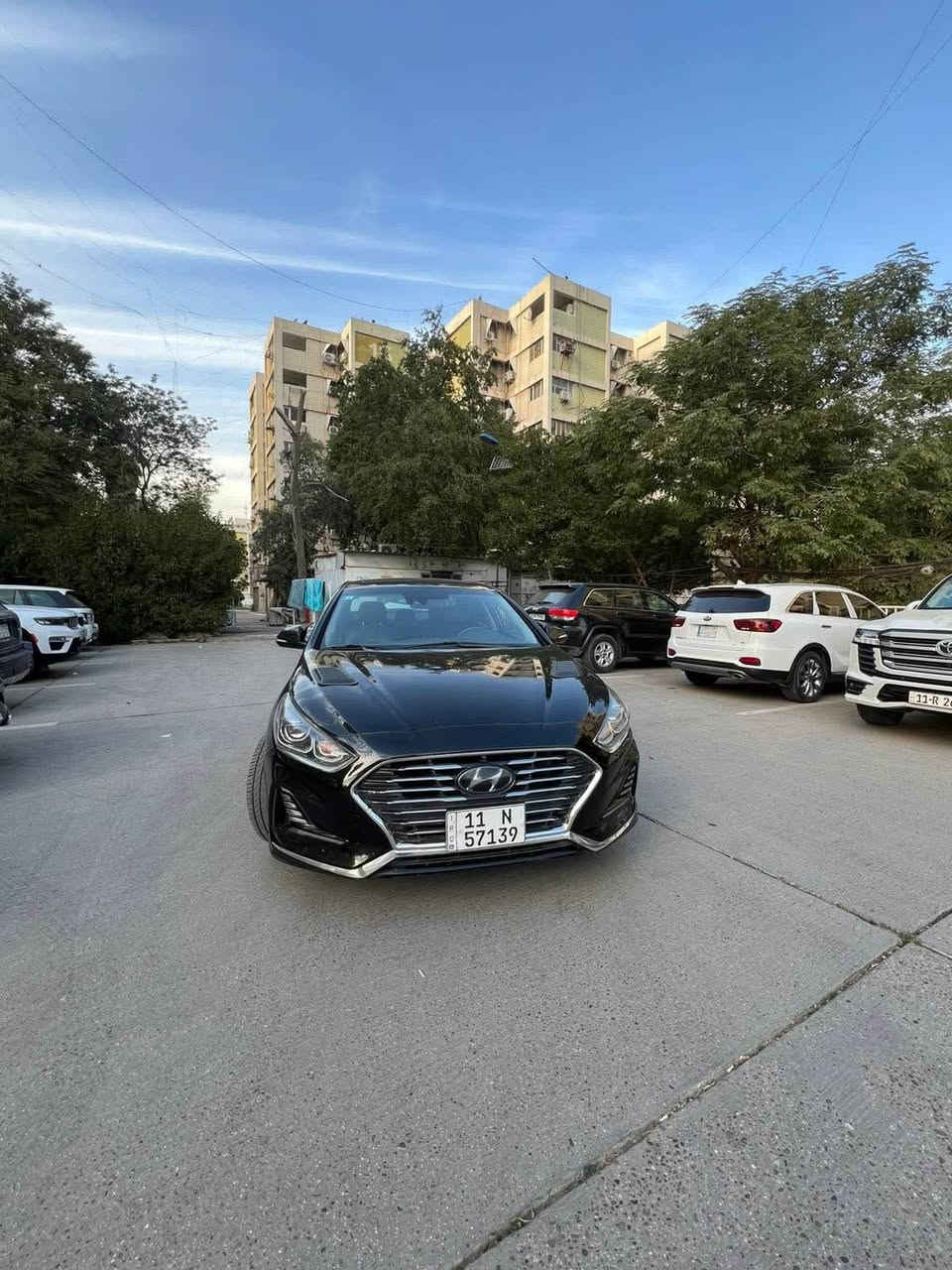 سلام عليكم سوناتا 2018 لمتد سياره بدون حادث فقط جاملغ امامي ايمن بارد بدون ضربه بدون صبغ بدون تبديل سياره فول مواصفات للخير                         مواصفاته                                                                        كشنات كهرباء                                                                 كشنات جلد                                                                    كشنات تدفئه وتبريد                                                         بردات خلفيه                                                                    بصمه تشغيل                                                                   بصمه ابواب                                                                        رادار امامي كامرات                                                            شاشه كبيره                                                                      سياقه ذاتيه                                                                        تحكم ستيرن                                                                        ويل رياضي حجم 19                                                           فتحه سقف                                                                        كشن خزن                                                                        ستيرن رياضي                                                                                                                                   سايد بريك دكمه                                                                   اوتو هولد                                                                                    وبعد بيه مواصفات هواي اخوان سياره نضيفه جدا كل نقص مابيه كامله من كلشي وماشيه قليل رقم بغداد مكاني بغداد رقم الهاتف***********  سعر ١٤٧ كربلاء, العراق
