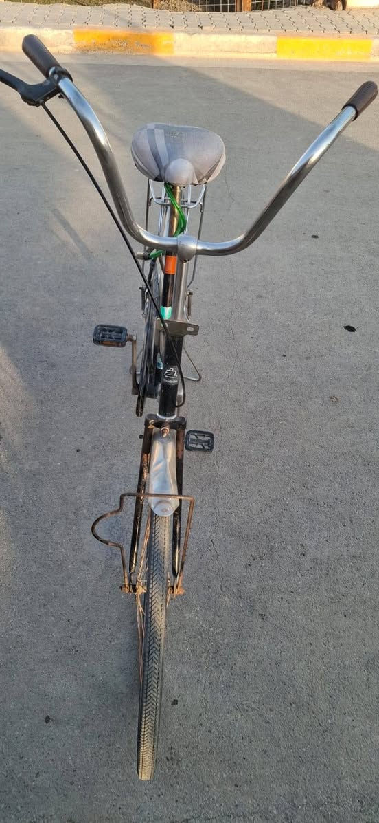 السلام عليكم باسكل ياباني حجم ٢٧ نظيفه جدا السعر ٦٥ الف ***********َ ***********
