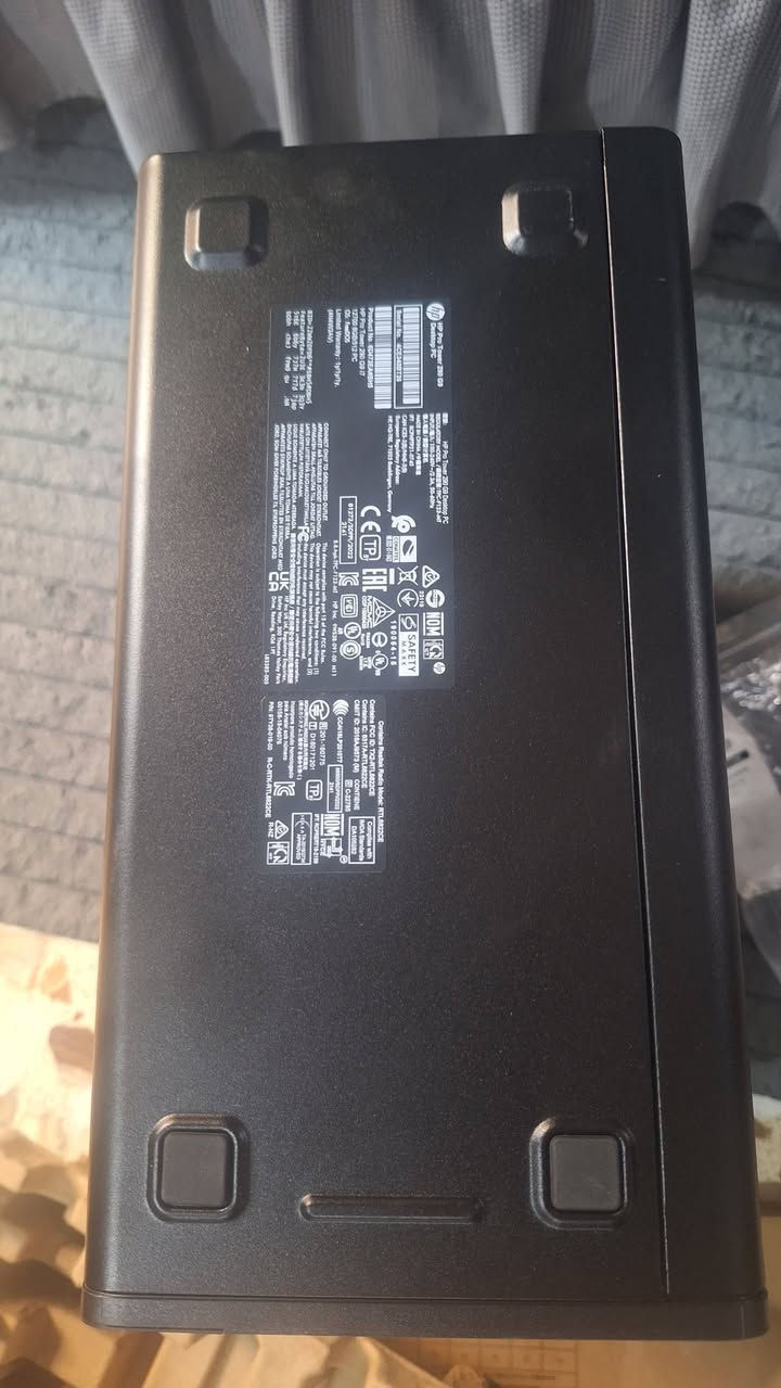 السلام عليكم حاسبه  core7i Desktop  hp وشاشه للبيع. جدد ممشتغلات ابد السعر مليون مكاني بغداد ***********
