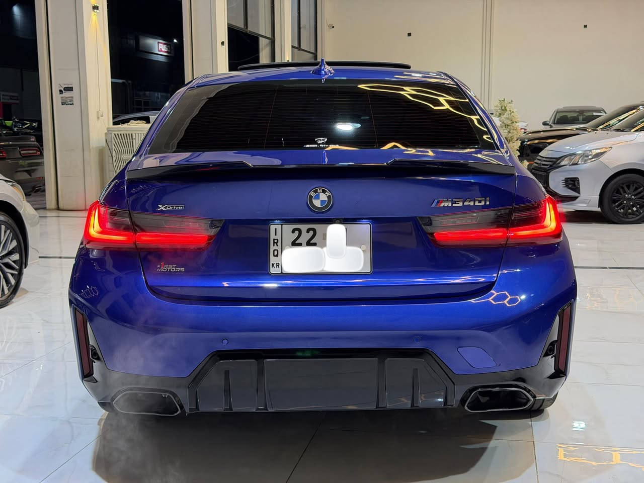 السلام عليكم اخوان bmw 340i xdrive m package 
موديل ٢٠٢٢ لون مميز سعرها فقط ٣٠٥$للبيع مراوس 
فول فول مواصفات سيارة جاهزة بدون نواقص جديدة 
ماشي فقط ٣٠ الف ميل سيارة بيها بنيد صبغ قبغ جنطة تديب شركة نفس لون بدون دواخل بدون لغد بدون شواصي بدون كلشي مكانين تكعيل سيارة ٦ سلندر بيرفور مانس توين باوةر توربو سيارة موجودة ب اربيل  واتس اب بيها ***********
