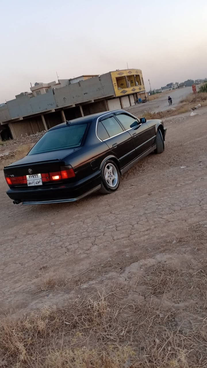 ماشاالله له ماڵێ هه مو لا یه ک بێم بۆ فرۆشتن 
مۆدێل 1991
مه کینه 520که پسی تاک دیجیته ڵه 
سبوخ حام کرایه لۆ جوانی به کوره 
گێڕو مه کینه به شه رت له توندو تۆڵێ ماشاالله ی لێ بێ 
پێشو پشتی که پسه نو قته ی نییه 
ڕه قه می تا 2025 سنه وی بچوک ڕه قه م هه ولێره لۆ سحره که شی نامه م لۆ بنێره یان ڕه قه م تله فۆن ***********
