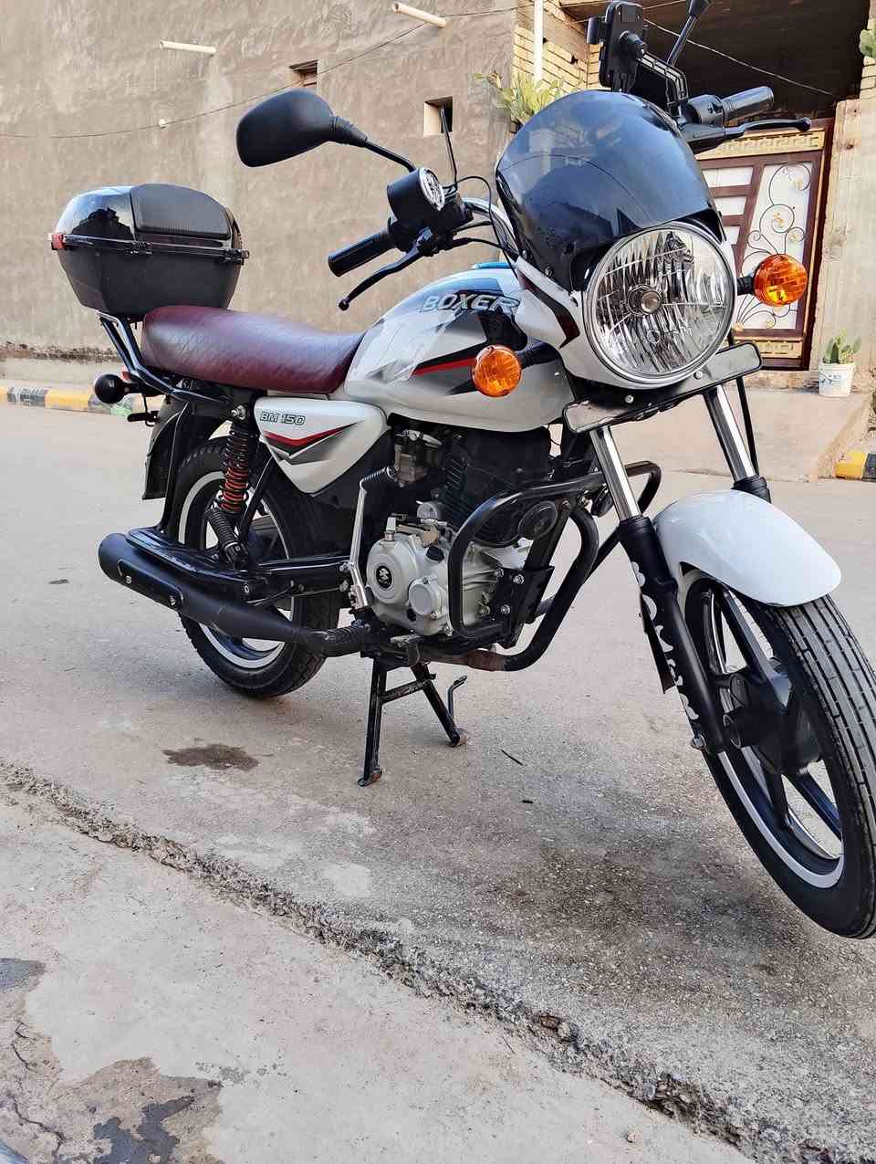 السلام عليكم بوكسر كلاسيكي موديل 23 نضافه فول *********** اتصل وتدلل
