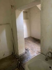 بيت إيجار في منطقة حي القاهره الدلفية طابق اول  مفصول فصل تام عن طابق ...