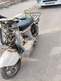 دراجه بيكم  شغاله بس تحتاج تنظيف كبريتر  سعره 150 قفل مال مستعجل  0787...