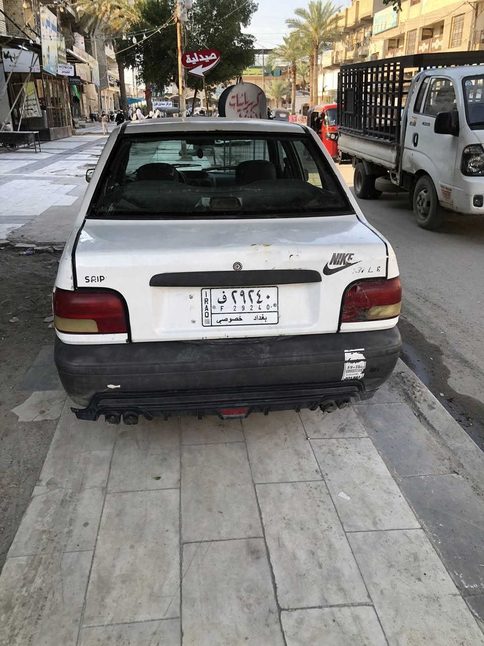 السلام عليكم سايبه موديل 12 للبيع سياره باسمي 
عليه غرمه 300 الف تنزل من سعرهه  
سعر 34 وبيها مجال 
مكاني بغداد الشعله ***********
