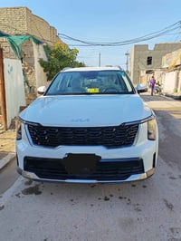 كيا سورنتو • ٢٠٢٤ • ٦ سلندر