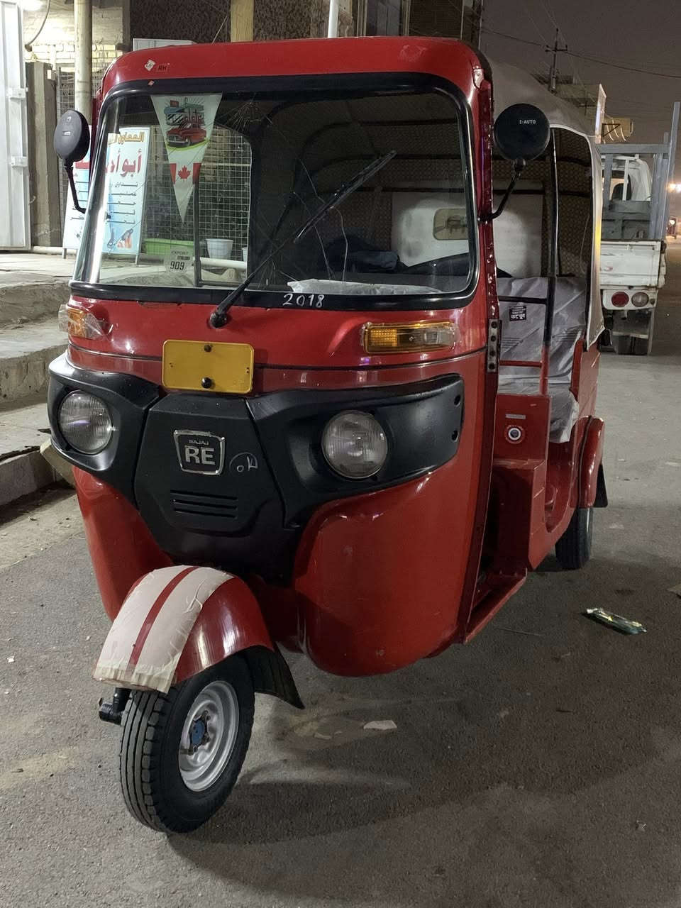 سلام عليكم تكتك رقم وسنويه انكليزي للبيع موديل2018 شهر 12تكتك نضيفه شوفت عينك تكتك لا ضربه ولا شي بس دوس معمرات تكتك كلشي بيها جديد سعر 6و٤٠٠وبيها مجال شي قليل وهاذا رقمي ***********وبلعافيه عل ياخذها
