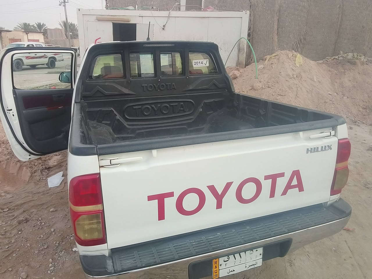 سياره للبيع مديل 14مكينه وكير ما مفتوح  سياره جديده رقم بصره سنويه لل 29 مكفوله شاصي ١٢ كير عادي   لسعر 170رقم لهاتف ***********
