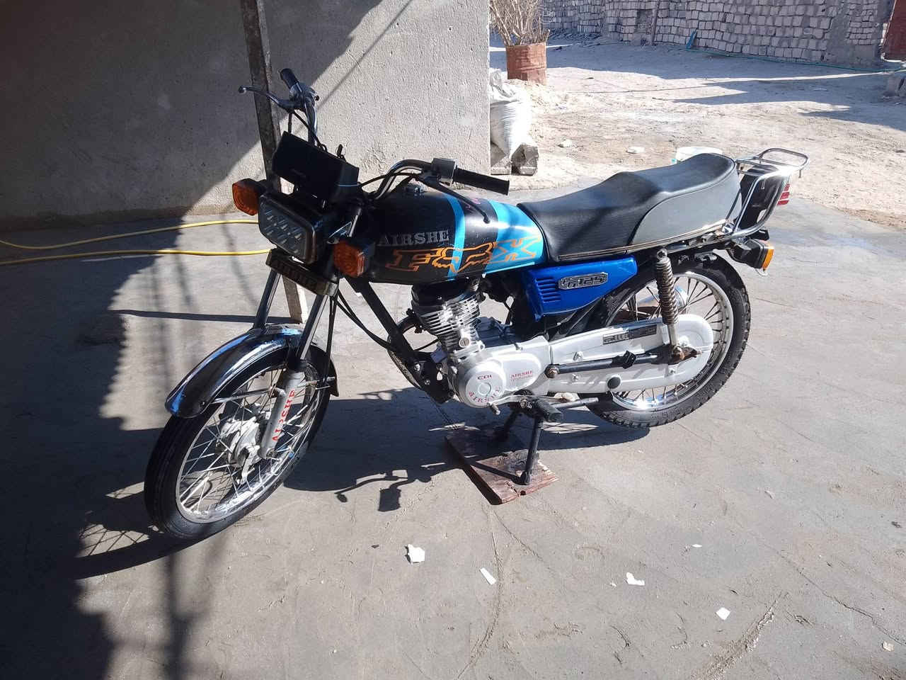 دراجه ارشا للبيع اوراق موديل 20 طالعه ب 21 كفاله نضيفه كلش ما مفتوحه السعر 850 بيه مجال حك الجيه عنواني بالزبير اتصال   ***********
واتساب ***********
