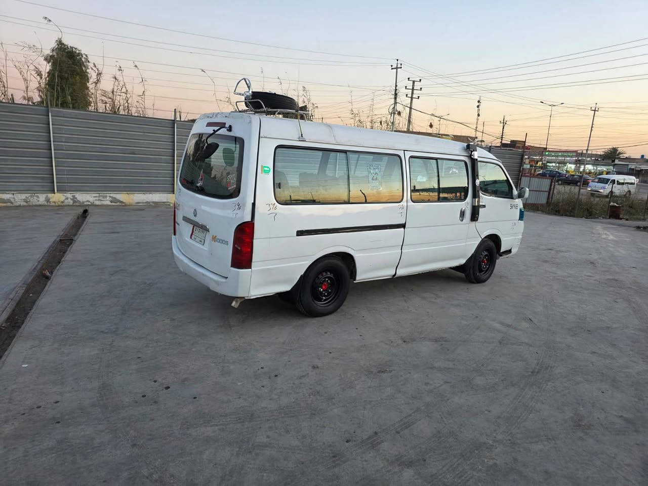 السلام عليكم اج وان مكينه وكير صدر جديد تخم تاير جديد تحويل مباشر عنوان فلكه بسمايه 68 وبيه مجال موديل 2014.   ***********
