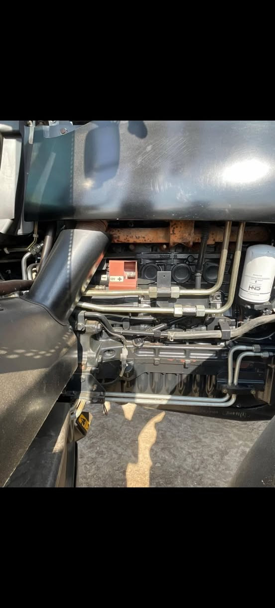 مكينه لبيع 5070 باور كمن مشتقله 14 ساعه بعده شركه مامفتوح بيه شي ذاكو مكينه مراوس حجم ميتين وسبعين اراوس بيه بس كون نضيفه ***********
