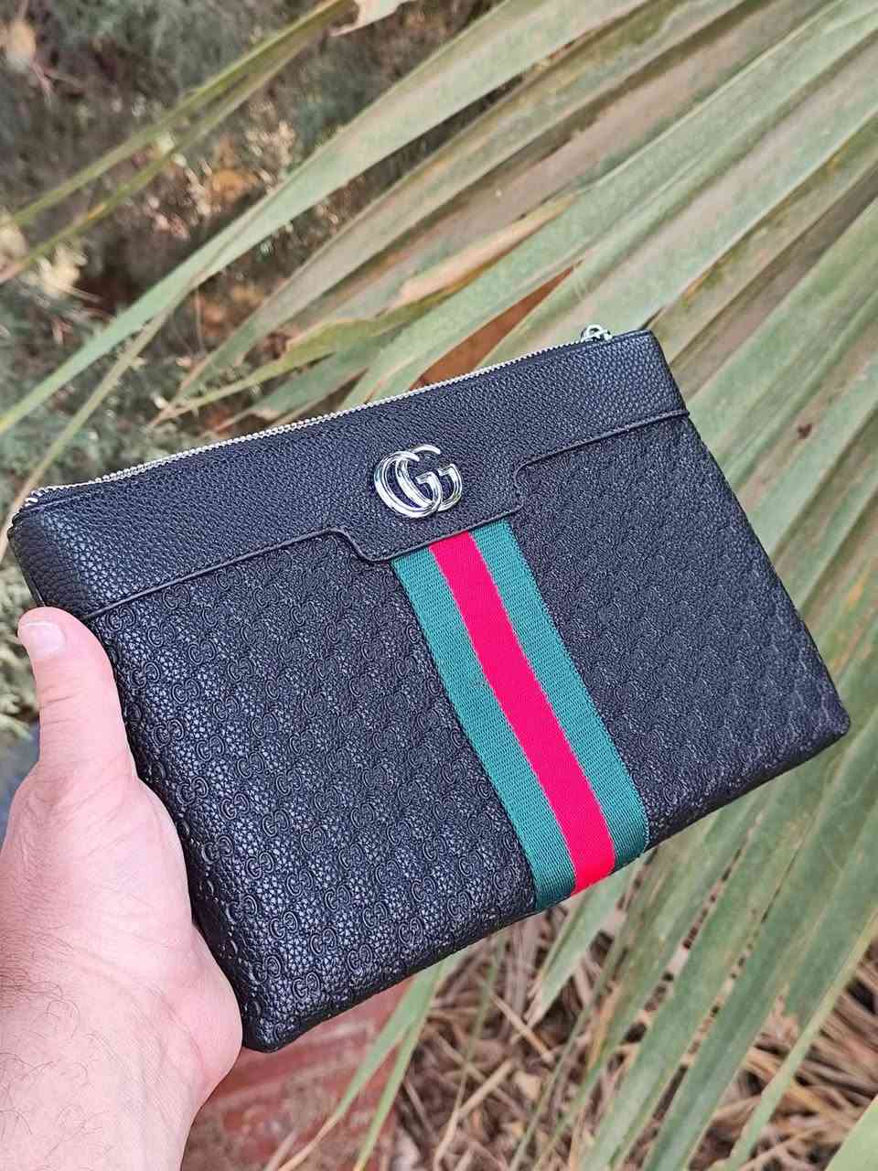 محفظه رجاليه عصريه للباجات والعملات فخمه جلد طبيعي فاخر
محفظه رجالية نظافة 100%
جلد طبيعي فاخر 
تحفظ كل المستمسكات الشخصية والباجات
جيوب للعملات النقديه
النقش حفر 
كجول ورسمي
قطعه راقيه مال هدايه واقتناء

سعر المحفظه 25 الف شامل أجور النقل لجميع المحافظات العراقيه

للحجز التواصل على الخاص (ترسل رقمك وعنوانك الكامل)

اضغط على متابعه للصفحه لمشاهدة كل ما يليق بأنقاتك
من متجر الاقتناء والهدايا الفخمه ( انس براند للاناقه العامه )


**إذا كنت صاحب هذا الإعلان وتريد حذفه لأي سبب، رجاءا أرسل رسالة إلى الدعم الفني**