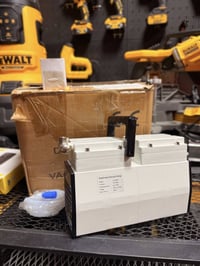 جهاز فاكيوم يم طبي  Lh85-Dl 180 واط  150m/bar  كهرباء 220  للاستفسار ا...