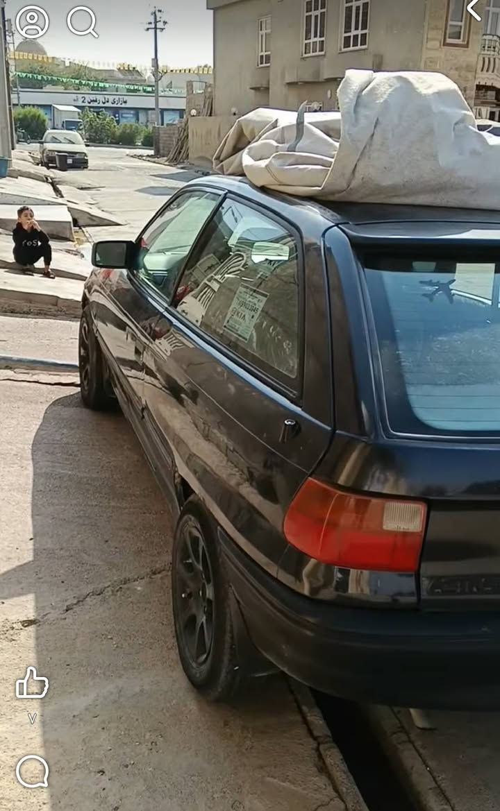***********للبيع سياره استرا موديل 93 سعر 33سلايت ويلكب باور رقم سنويه انكليزي جديد سياره بسمي محرك 18كيرمحرك شرط رقم نينوه سياره بابين
