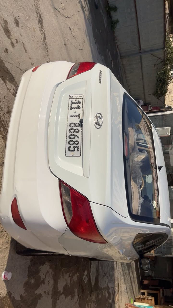 السلام عليكم اكسنت موديل 16   محرك 1400   اكيرAT.  بيها اربع قطع صبغ بدون دواخل السياره خليجي السونار مرفوق بالمنشور 
شاشه 
تحكمات جهتين 
نضام ايكو 

العنوان بغداد   
السعر 85$

***********
