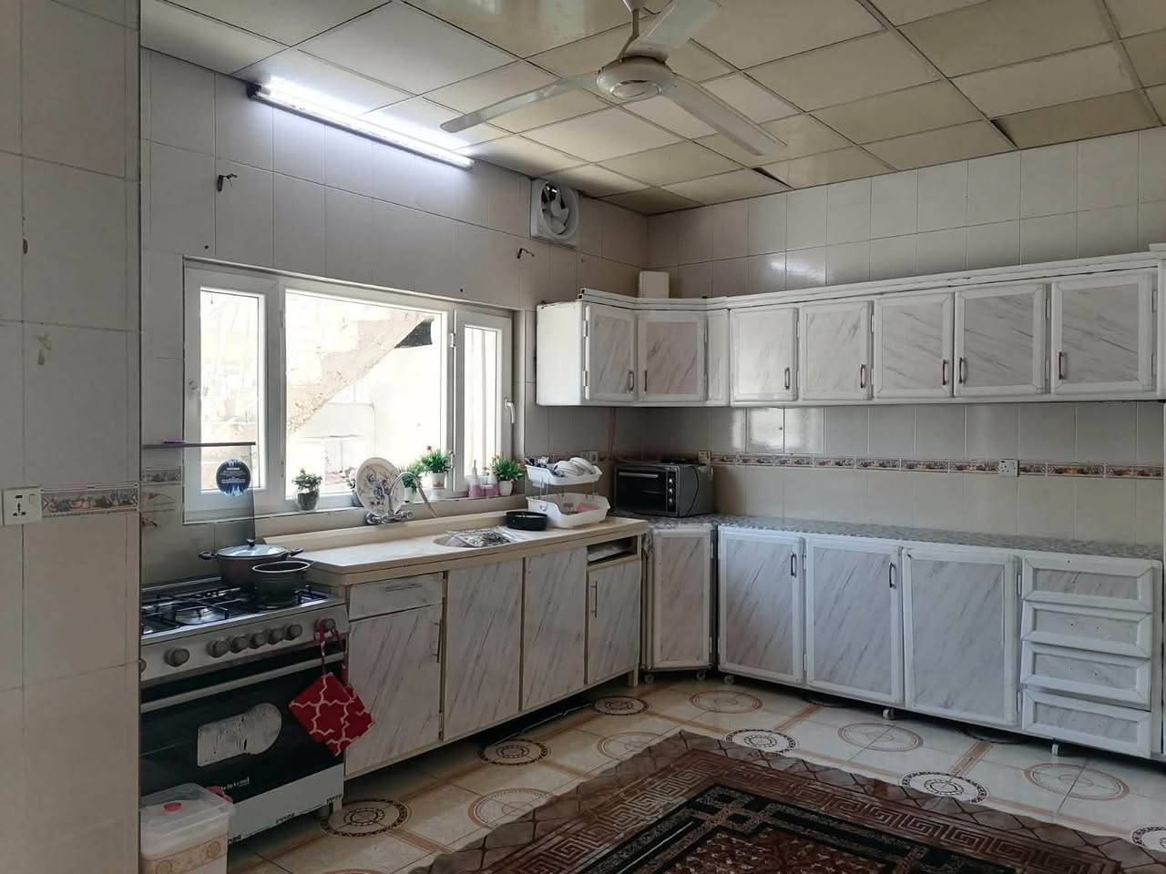 🏡 خانوو بو فروشتن له گه ره كى ئيسكان پشت مزگه وتى شه هيدان 

📐 روبه ر :
▪️110 متر مربع

✨ زانیارییەکانی خانوو / موڵك :
▪️  1 ژور نوستن - هول - مطبخ  - ميوان 

💰 نرخ : 55 مليون و مجال

📞بۆ زانيارى زياتر په يوه ندى بكه ن به 
عقارات ستار اكرم بازرگان

*********** ☎️
*********** ☎️

#كركوك #عقارات #عقارات_كركوك
#بيع_بيوت #شراء_بيت #استثمار
#بيوت_للبيع #فرص_عقارية
