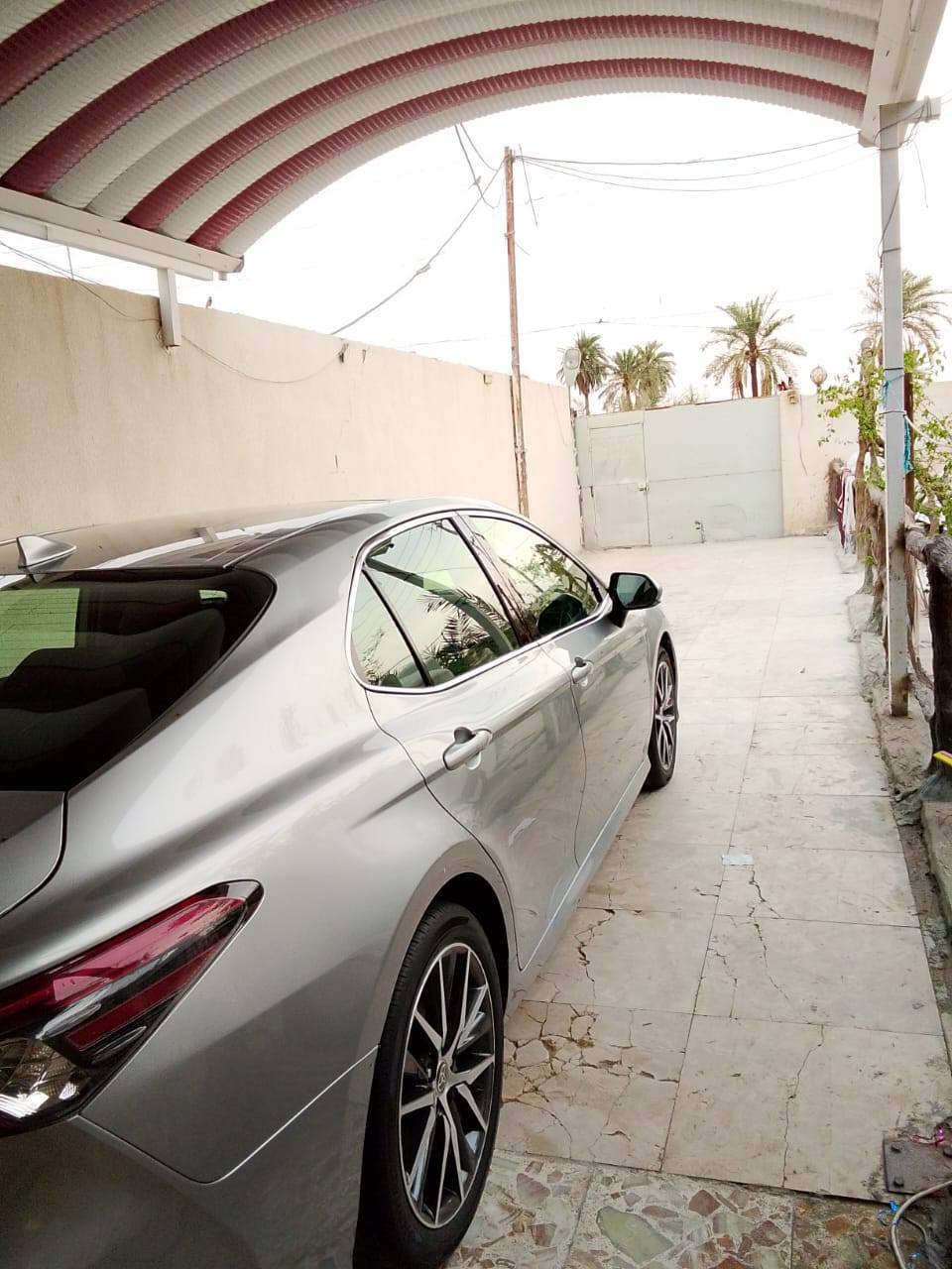 بسم الله الرحمن الرحيم
من رخصت الأدمن 

كامري مديل 2022 فول مواصفات الأخير هايبرد

1- دخول ذكي 

2- فتحه 

3- داخل اسود جلد 

4- رادار امامي وجانبي 

5- لد امامي وخلفي  ولايت زنون بلادي

 وبعد بيها هواي مواصفات 

 لون سلفر صدر الحمامه وارد امريكي كفاله عامه بس بيها طخه كلش بسيطه بداير الخلفي  وباقيه ع وضعها سيارة جديدة بمعنه الكلمة 

السعر 235 ورقه وبيها مجال واذا اكو مراوس ابي كم فلاونزا رقم الهاتف ***********
