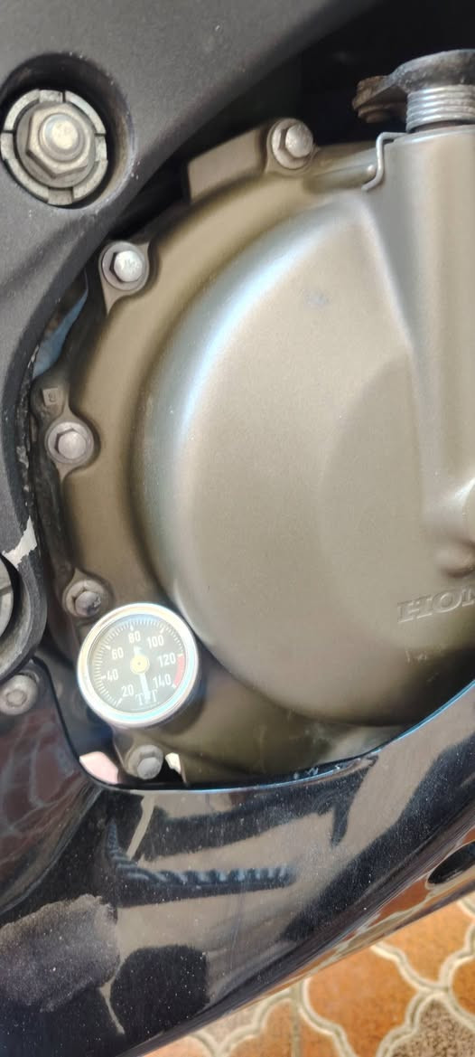 السلام عليكم F4i600 نازله من كلشي وكلاشي كفالة من التاير للتاير تشغل وتطلع
مكانها واسط الكوت 
الدراجه جديده بمعنى الكلمه 
اول ثاني ثالث بطناش 
اوراق كامله كبل ترقم 
سعر 35 وبيها مجال 
 ***********
