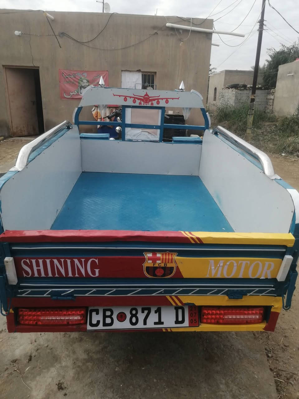 ستوته للبيع موديل 21اوراق اصولي شاصي مكفول كهربائيات جاهزا ورا وكدام شغاله سلف هندر ماناقصه
اي شي سعر ثنين و150وبيه مجال *********** مكاني ناصريه قلعه سكر
