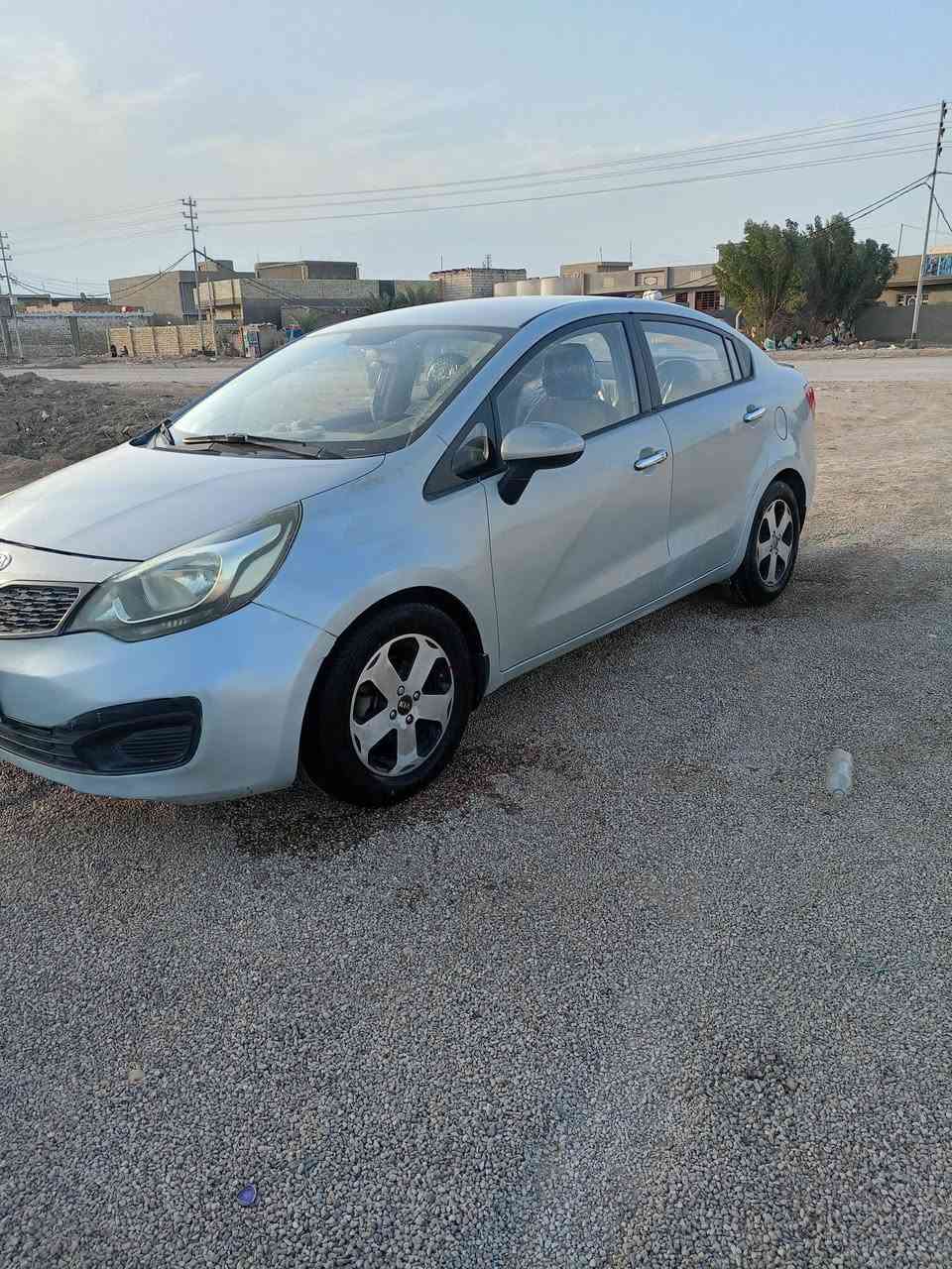 سلام عليكم سياره كيه ريو موديل 2012 مكينة 1600رقم واسط سنويه ل27 بيها رشات صبغ سياره جاهزة مابيها نقص سعر 72وبيها مجال بسيط مكاني واسط رقم الهاتف ***********
