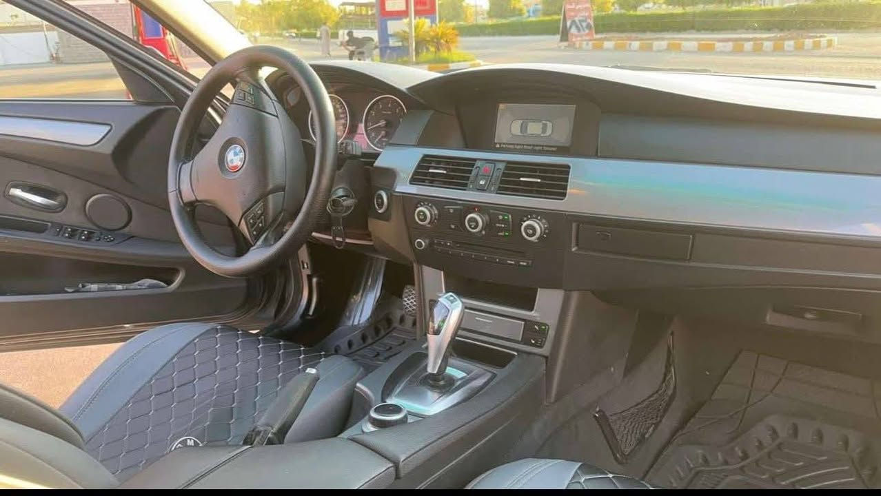 بۆفرۆشتن. للبیع 🇩🇪

بِسْمِ اللَّهِ الرَّحْمَنِ الرَّحِيمِ
‏BMW E60 525i – مۆدیلی 2007
دەرەوەی خاوێن ماوەتەوە ونوێیە

✔️ ژوورەوەی بیلاد 2008
✔️ گێر کوبرایە
✔️ کوشن هیتەر و کارەبایی

✔️ دۆسە و دەعامیەکان نوێ
✔️ هەردوو لایتی پێشەوە و دواوە کراوەتە M5 ستایل
✔️ باڵی سەر سندوق دانراوە
✔️ ڕۆنی گێر و مەکینە تازە گۆڕدراوە
✔️ سۆیلی ئەکسل نوێ

✔️ باتری نوێ
✔️ سەنەوی و هەزەیی نوێ
✔️ دوو سویچی بیلادی

✔️ سێ پارچەی ئەوروپای هەیە
✔️ وێنەی سۆنەر هەیە (بێ ناوگرتن)
‏📱 WhatsApp: ***********

سعر /في التعليق يتم الرد فورا على المسنجر ✍🏻

نرخ/ لە کۆمێنت بنوسە یەکسەر وەڵام دەدەیتەوە 📮

‏BMW E60 525i موديل 2007
السيارة نظيفة جداً من الداخل والخارج، شكل 2008
✔️ قير كوبرا

✔️ مقاعد هيتَر كهربائية
✔️ الدوسات والدعاميات و الليتات الأمامية والخلفية تحويل M5
✔️ تم تبديل زيت المكينه والقير حديثاً
✔️ سویل الأكسل جديدة
✔️ بطارية جديدة

✔️ سنويّة وفحص جديد
✔️ مفتاحين وكالة
✔️ ثلاث قطع أوروبية
✔️ صورة السونار موجودة (بدون دواخل)

📱 واتساب: *********** أربيل, العراق
