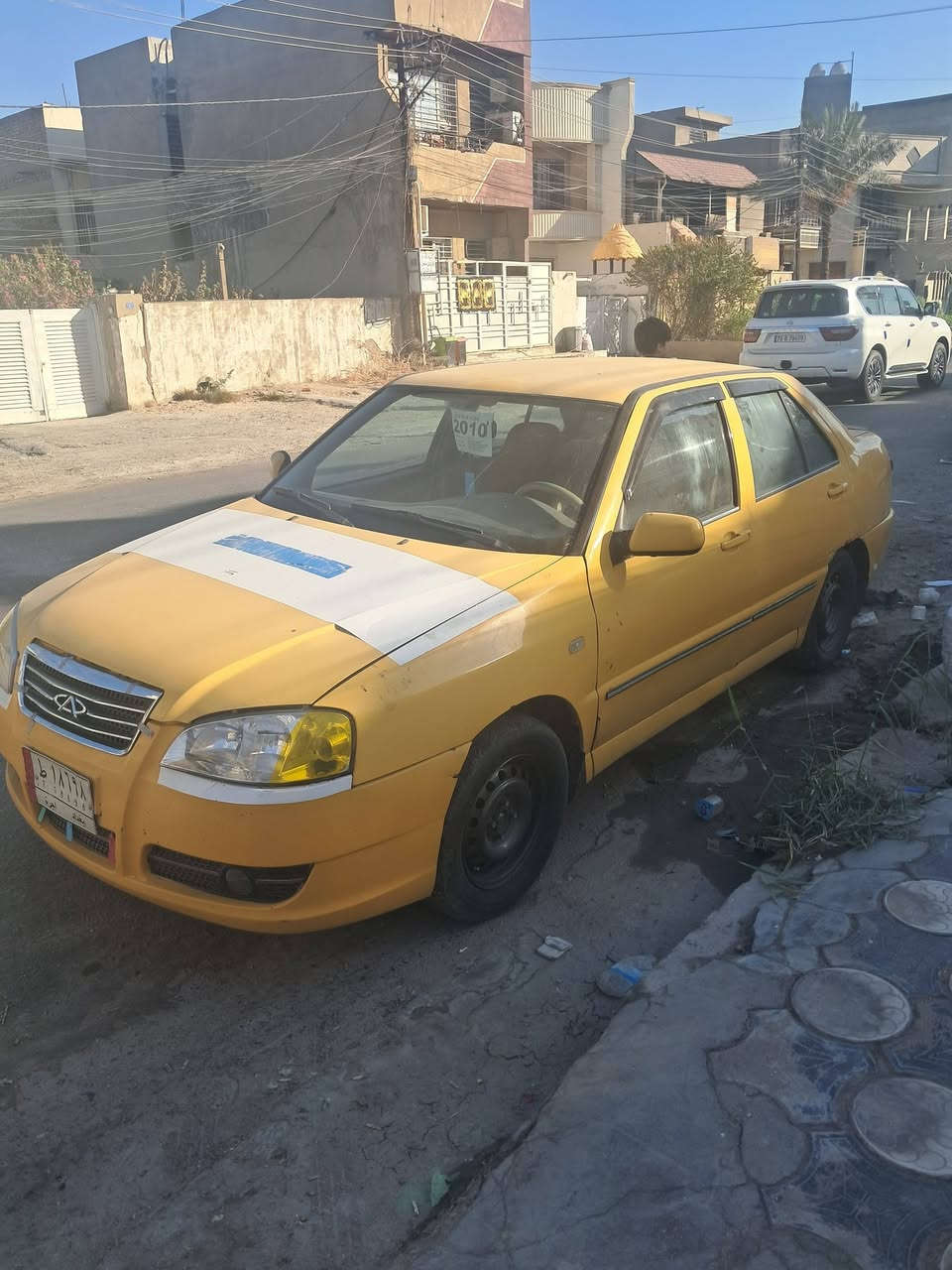 سلام عليكم شيري كوين سياره جاهزه من رقم بغداد كل نقص مابيه ماعده كير رابع وثالث ماجي باقي كله جاهز تاخذه ربع ماذب عليه بس كير سياره عليه غرامات ١٣٠٠ طبعن ينزل من سعره سياره عارضه ٣٣ بيه مجال مكان سياره بغداد الجديده ***********
