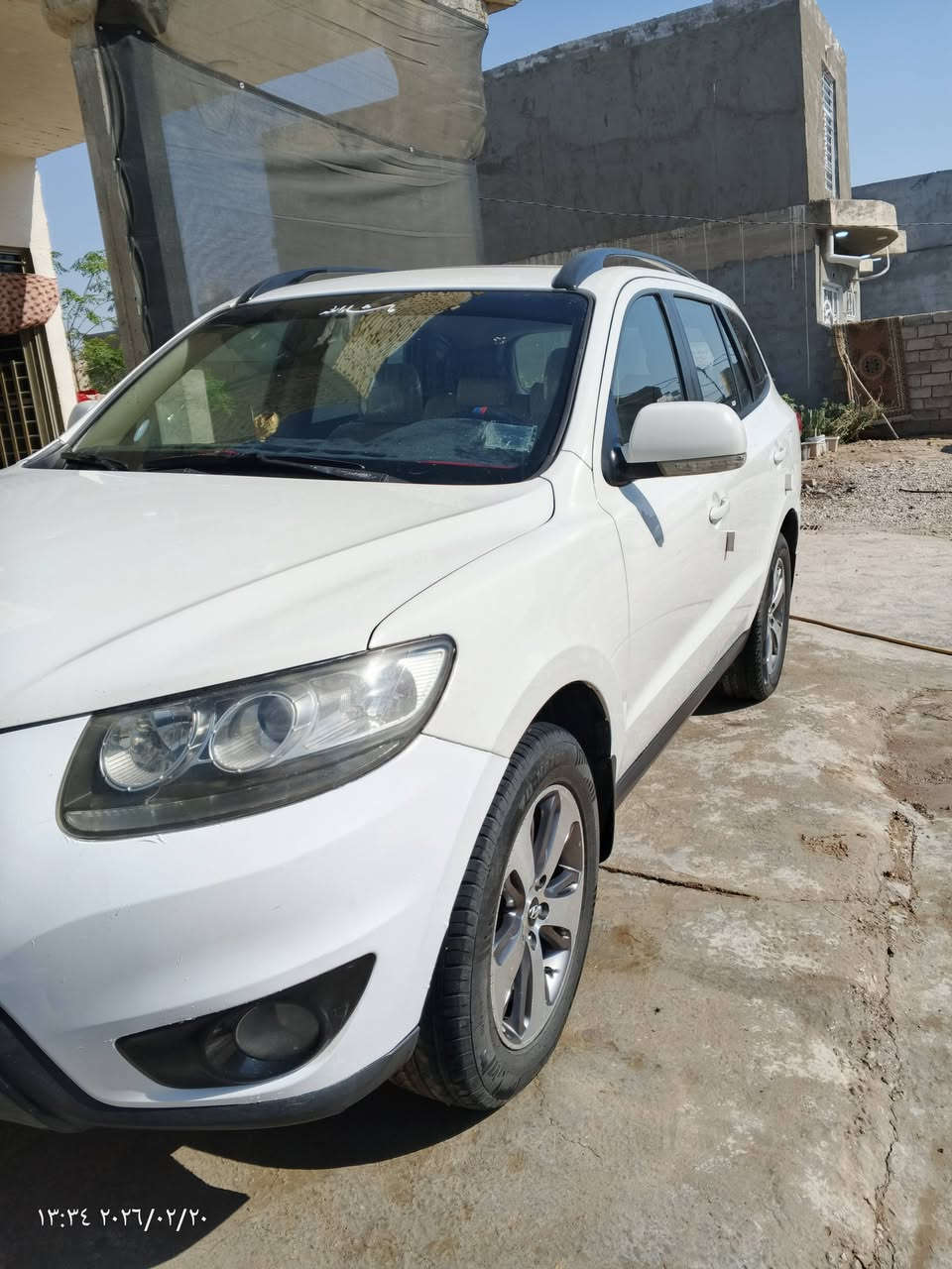 السلام عليكم 
سنتافي 2012 للبيع 
محرك 6 بي تبخير قليل 
مكفوله من ظربه وصبغ عده كارت بصيط 
سونار بلمنشور 
فتحه سقف 
تبريد قطعتين 
صدر امامي خلفي جديد 
تايرات جدد 
سنويه نافذه رقم الماني 
سعره 155 بي مجال قليل 
***********
