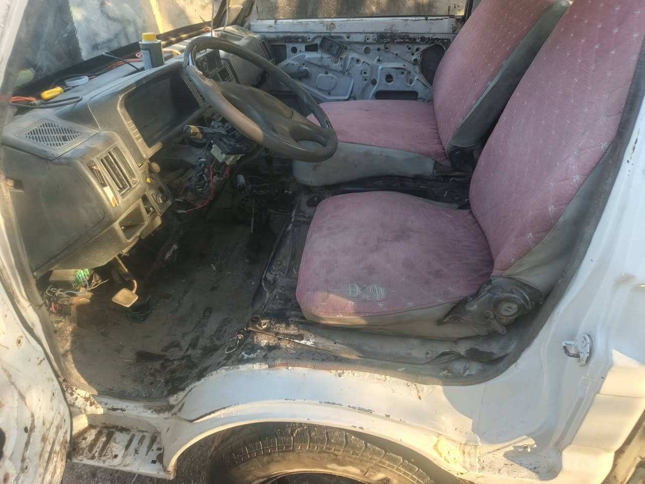 اسلام عليكم سياره كيه بنكو موديل 94 تك قماره رقم كربلاء سنويه لل29 السياره جاهزه كير ومحرك مكفول بيها رقمين بل شاصي ما مبينات لسيارة راعيها موجود بكربلاء ولسياره هم بكربلاء سعر 40وبيها مجال
للاتصال *********** ما متواجد ع الفيس
