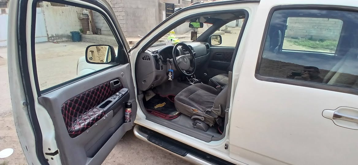 سيارة شوفر ليت لوف موديل ٢٠٠٥ رقم بغداد ألماني مصبوغة عام جمالية أبيض ميتاليك مكينة ٦سلندر بلادي كير عادي فور ويل كهربائيات حدادية مكفولة تخم تاير باتري جديد تبريد شغال السعر ٩٠وبيها مجال للاتصال رقم الهاتف ***********
