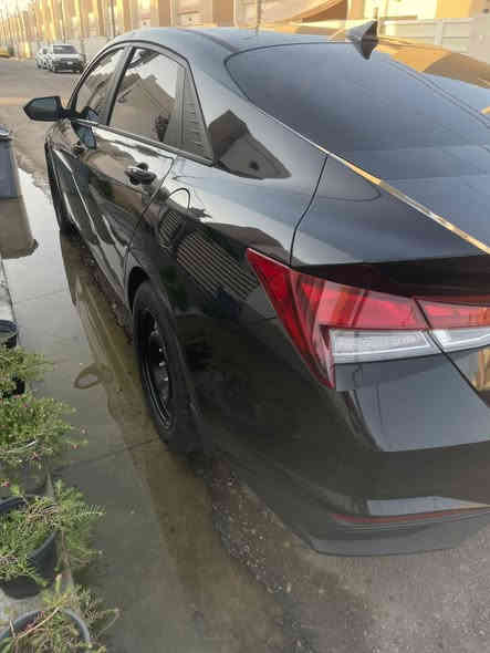 السلام عليكم
للبيع هيونداي النترا 2023 فول ماعدا جلد وفتحة
مواصفات /
بصمة تشغيل وابواب ، تشغيل عن بعد
2023 HYUNDAI ELANTRA, SEL
وارد أمريكي ،ثلاث وضعيات قيادة ،
محرك 2000 دوش ، بصمة تشغيل ، بصمة أبواب اوتو هولد ، نافكيشن ، رادارات خلفية ،رادار امامي ، نقطة عمياء بالمراية ، مثبت سرعة ، نظام تجنب الحوادث مع تحذيرات النقطة العمياء وتحذيرات مغادرة المسار ، كامرة خلفية دواره ، الحادث كما موضح بل صور  بدون يرباك رقم  السعر146
وياله وتخم تايرات جديد بيه
***********
